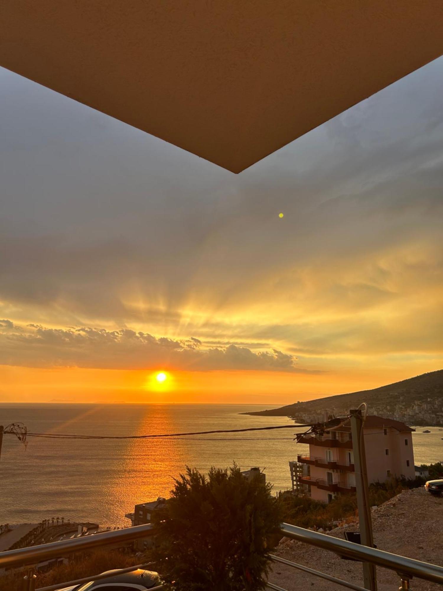 Helen'S Seaside Resort Sarandë 외부 사진